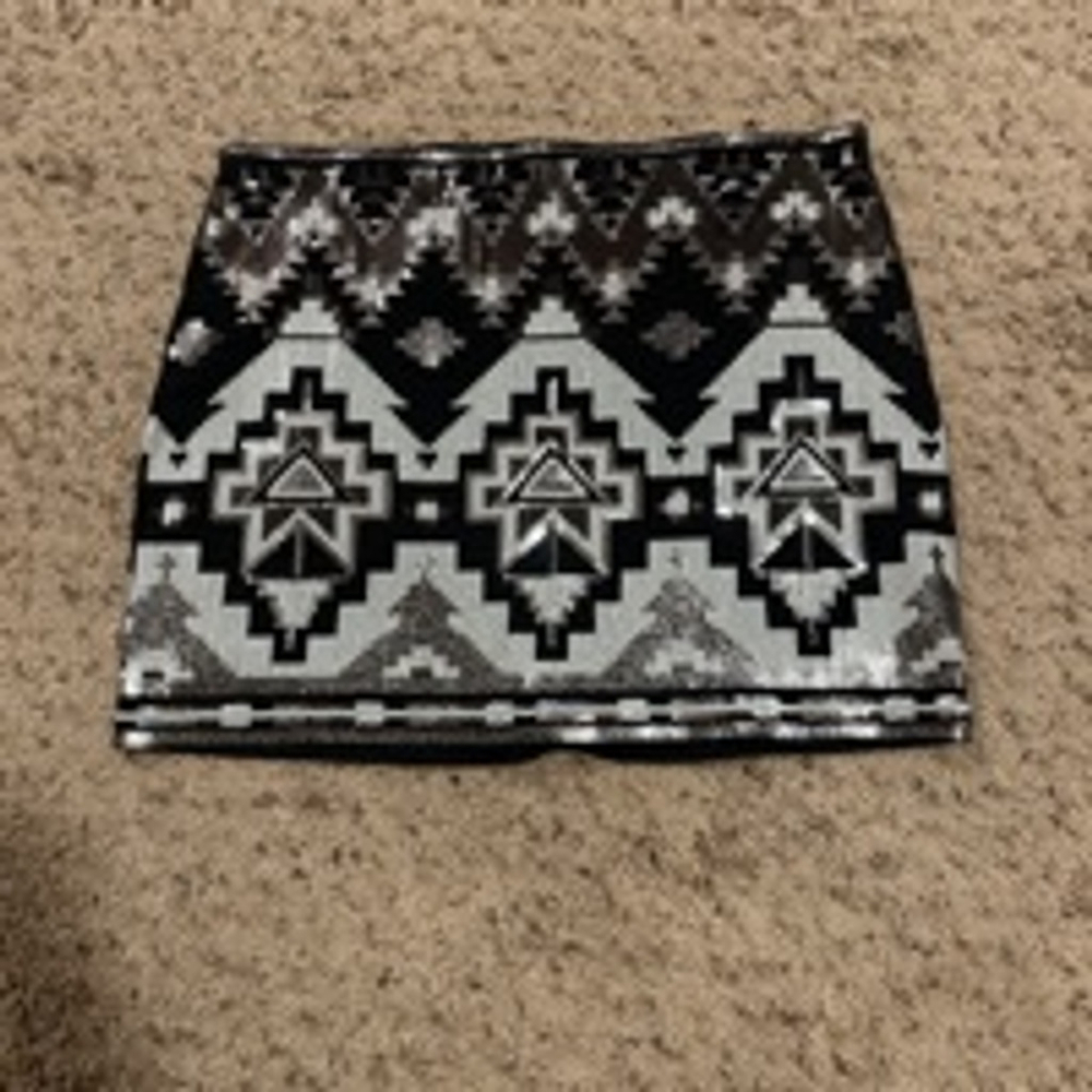 Women's Express Skirt Size M Black Silver Sequin